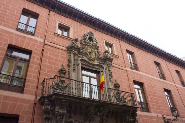 İspanya 'nın Madrid şehrindeki güzel tarihi bina