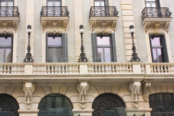 Gyönyörű Történelmi Épület Madrid Óvárosában Spanyolországban — Stock Fotó