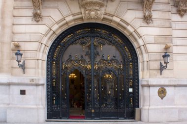 MADRID, İspanya - 17 Ocak 2020 Madrid 'deki Casino' nun Giriş Kapısı