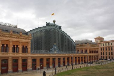 MADRID, İspanya - 17 Ocak 2020: Madrid Atocha Tren İstasyonu