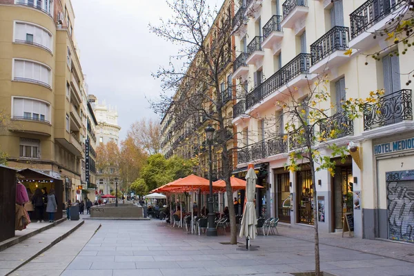 Madrid Hiszpania Stycznia 2020 Kawiarnia Uliczna Madrycie — Zdjęcie stockowe