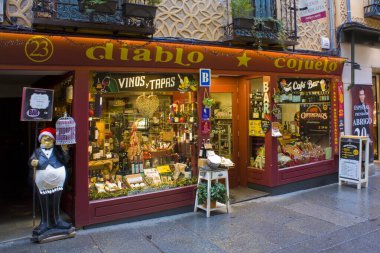SEGOVIA, İspanya - 10 Ocak 2020: Segovia Tapas Kafe