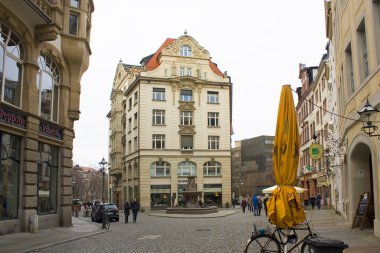 LEIPZIG, GERMANY - 9 Mart 2020: Leipzig, Almanya 'daki Eski Şehir' de tarihi meydan