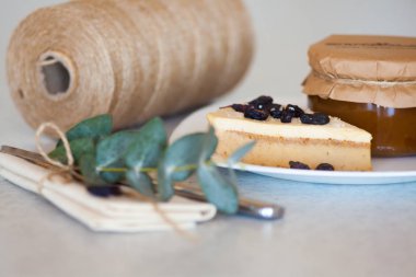 Kayısı reçel kavanoz ve kek