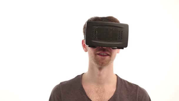 Con VR appare l'uomo — Video Stock