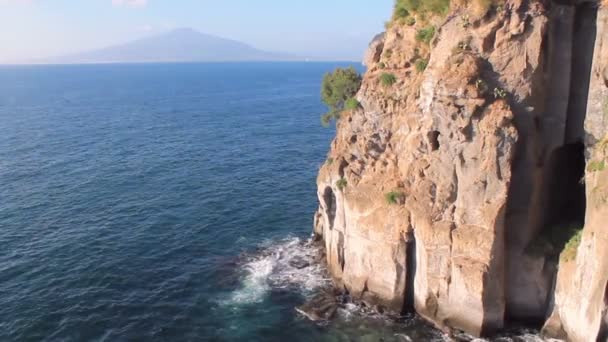 ITALIA, Mar Mediterraneo, il Vesuvio all'orizzonte — Video Stock