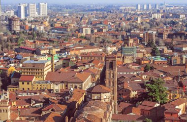 Şehir ve ufuk, Bologna İtalya görünümü