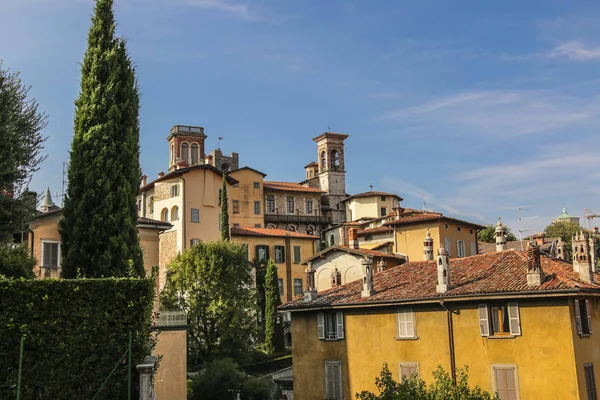 Eski şehir Bergamo İtalya'nın güzel mimari — Stok fotoğraf