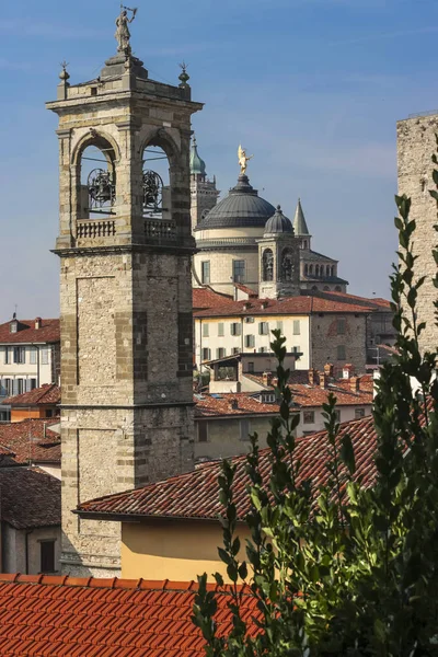 Beautiful architecture of the old city of Bergamo Italy — Stock Photo, Image