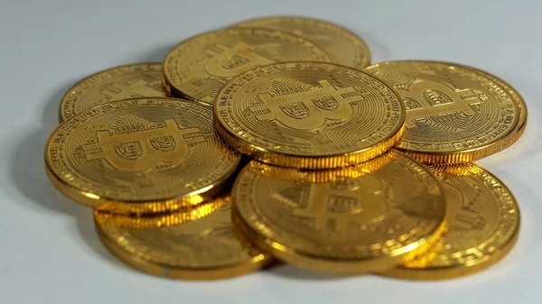 Rotating Stack Of Gold Bitcoins On Turntable — Stock Photo, Image