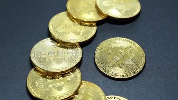 Pilha Rotativa Bitcoins Ouro Plataforma Giratória — Vídeo de Stock