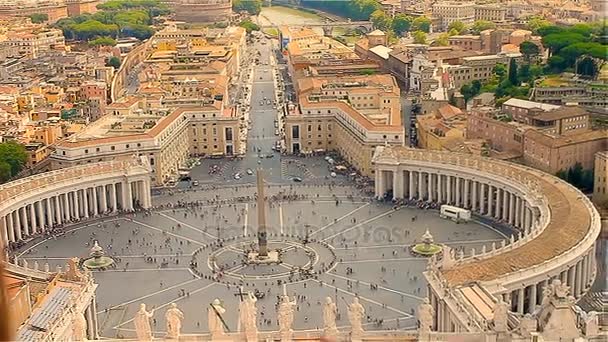 Главная площадь Ватикана с обелиском, вид сверху — стоковое видео