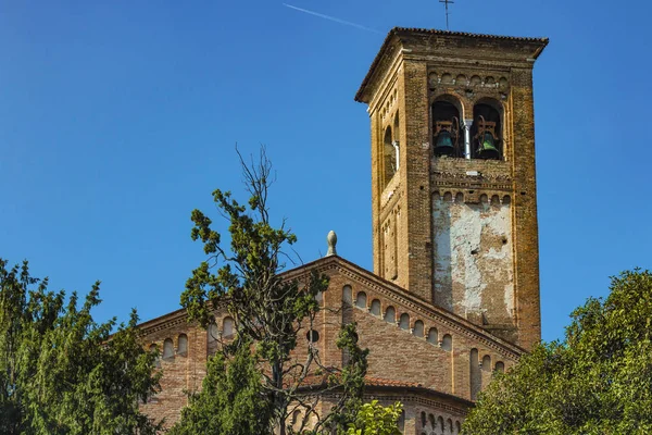 Basilica di Padova, Italia. Elementi, torre e cupola primo piano . — Foto Stock
