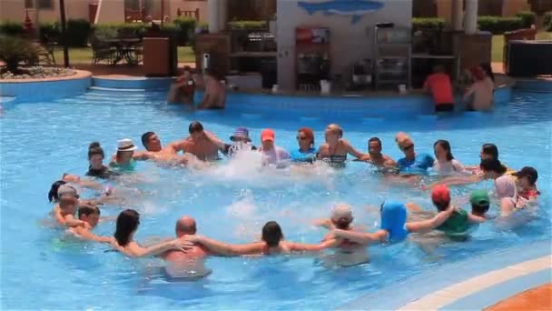 Sharm Sheikh April 2017 Een Groep Jonge Vrienden Die Zich — Stockvideo