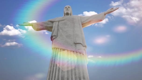 Krisztus szobra Rio de Janeiro-ban a felhők hátterében. Időintervallum — Stock videók