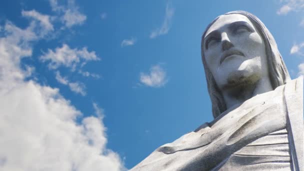 Statua di Cristo a Rio de Janeiro su uno sfondo di nuvole. Timelapse — Video Stock