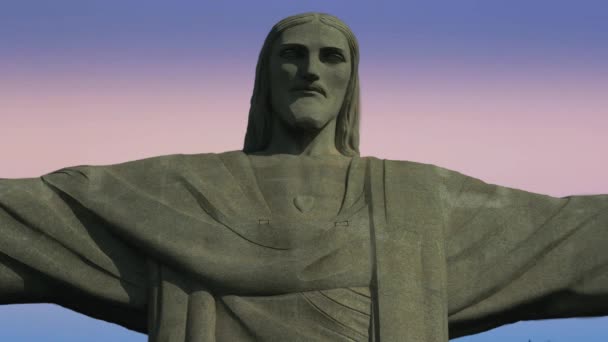 Statua di Cristo a Rio de Janeiro su uno sfondo di nuvole. Timelapse — Video Stock