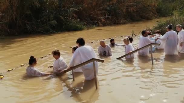 Jourdain Israël Novembre 2019 Pèlerins Touristes Sur Les Rives Jourdain — Video