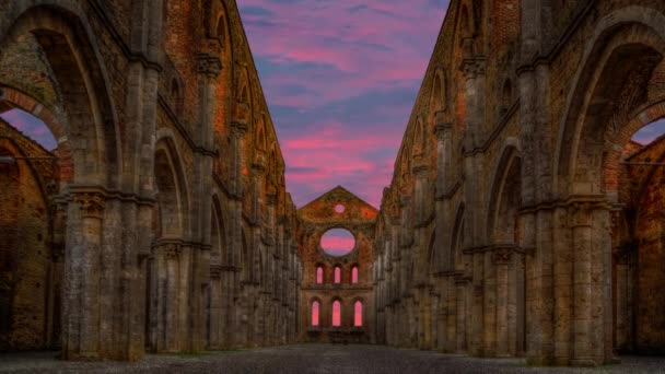 意大利托斯卡纳San Galgano古老修道院的废墟 — 图库视频影像