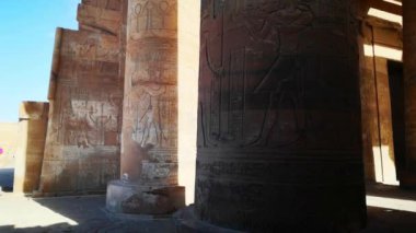 Kom-Ombo, Mısır 'daki antik Sebek tapınağının kalıntıları..