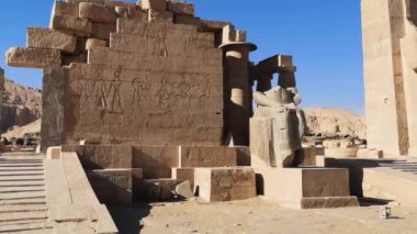 Ramesseum - Firavun Ramses Ii Xiii 'nin anıt tapınağı M.Ö., Yukarı Mısır' daki Theban mezarlığının bir parçası, Luxor