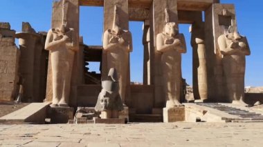 Ramesseum - Firavun Ramses Ii Xiii 'nin anıt tapınağı M.Ö., Yukarı Mısır' daki Theban mezarlığının bir parçası, Luxor