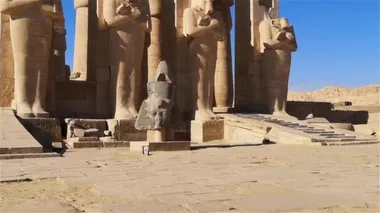 Ramesseum - Firavun Ramses Ii Xiii 'nin anıt tapınağı M.Ö., Yukarı Mısır' daki Theban mezarlığının bir parçası, Luxor