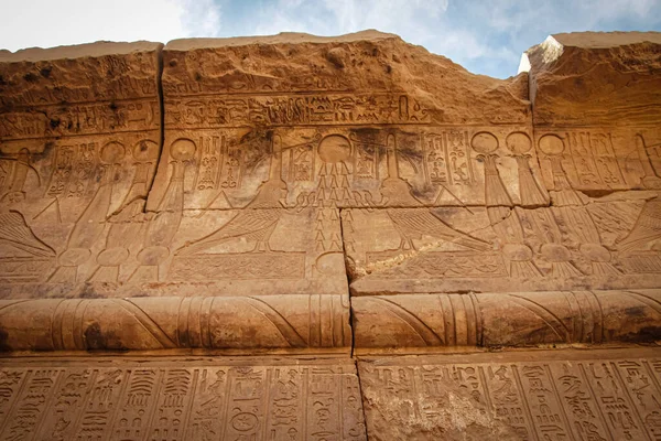 Las Ruinas Del Hermoso Templo Antiguo Dendera Templo Hathor Egipto —  Fotos de Stock
