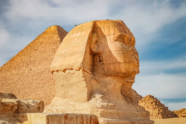 Antiikin Sfinksi Pyramidit Symboli Egyptin — kuvapankkivalokuva