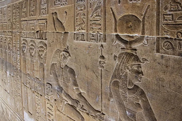 Misteriosos Murales Las Paredes Del Templo Dendera Hathor Cerca Ciudad —  Fotos de Stock