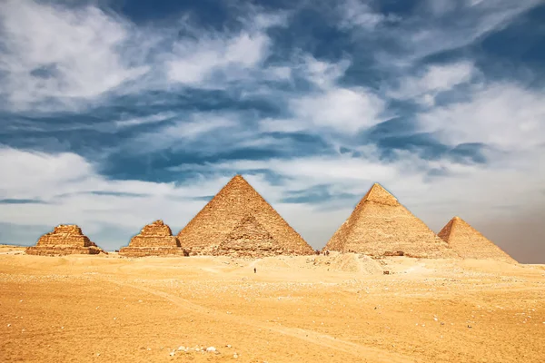 Grandes Pirâmides Antigas Gizé Cairo Egito — Fotografia de Stock