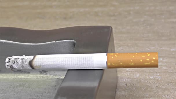 Brûlure Cigarette Sur Cendrier Laps Temps Vitesse 80X Gros Plan — Video