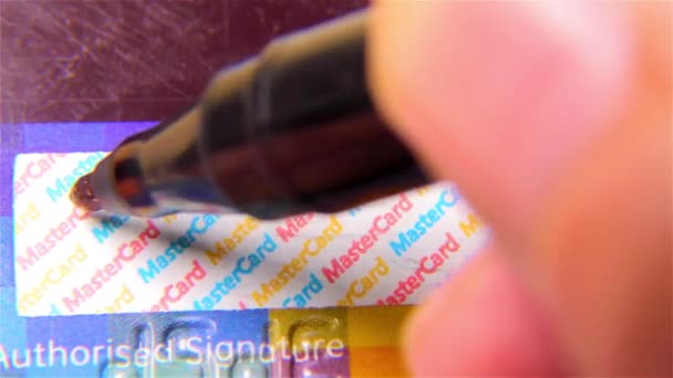 Plastikkreditkarte Bunte Karte Nahaufnahme — Stockvideo