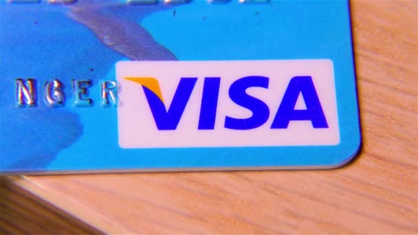 Tarjeta Crédito Bancaria Plástico Tarjeta Colores Primer Plano — Vídeo de stock