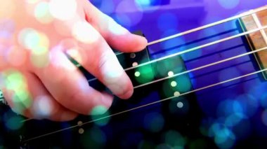 Gitarist Rock Bass Gitar Çalıyor, Soyut Bas Gitar, Yakın çekim, Light Fx