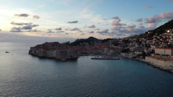 Vista Aérea Dubrovnik Croacia Casco Antiguo Dubrovnik Famosa Ciudad Histórica — Vídeo de stock