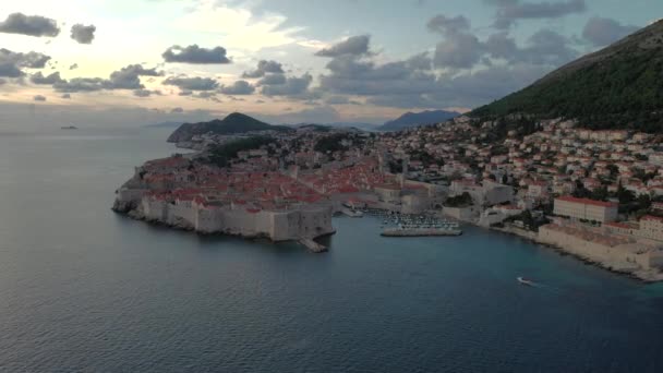 Vista Aérea Del Casco Antiguo Ciudad Dubrovnik Croacia — Vídeo de stock