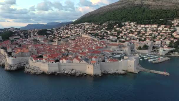 Vista Aérea Del Casco Antiguo Ciudad Dubrovnik Croacia — Vídeo de stock