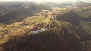 Veliki Tabor Kalesi, Zagorje, Zagreb ve Hırvatistan 'ın hava manzarası