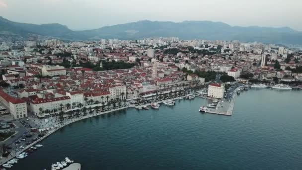 Luchtfoto Van Split Kroatië Stad Aan Adriatische Zee Prachtige Kust — Stockvideo