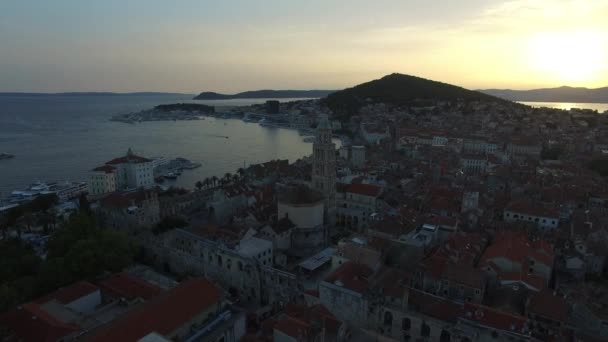 Vídeo Aéreo Split Croacia Ciudad Junto Mar Adriático Hermosa Costa — Vídeos de Stock