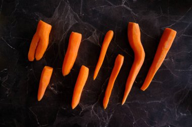 Vitamin takviyesi, havuç, zencefil, limon, altın süt. Sağlıklı meyve ve sebze karışımı. Dokunulmazlık desteği.