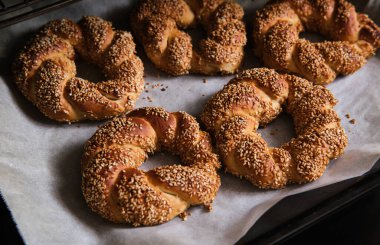 Ev yapımı Simit, Geleneksel Türk simidi