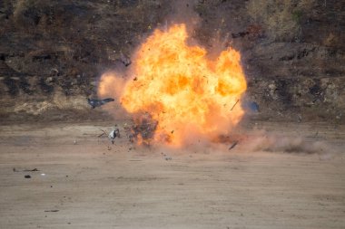 Yangın ve hareketi Hamas investiga uzak üflenir araba bölümü