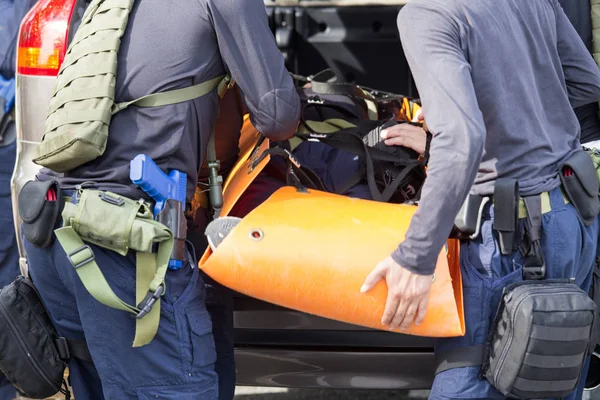 rapid medical evacuation by vehicle practice of law enforcement