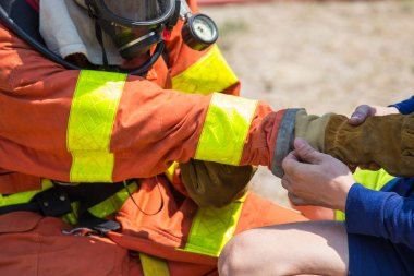 itfaiye yangın koruma Eldivenler için yardım dostum 