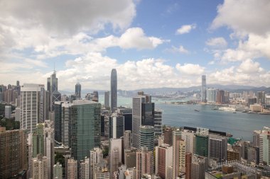 Merkez, Hong Kong - 22 Eylül 2017: Havadan görünümü gökdelen victoria Limanı ve kowloon arka plan ile orta ve Wan Chai bölgesinde. Merkez merkezi iş bölgesine Hong Kong