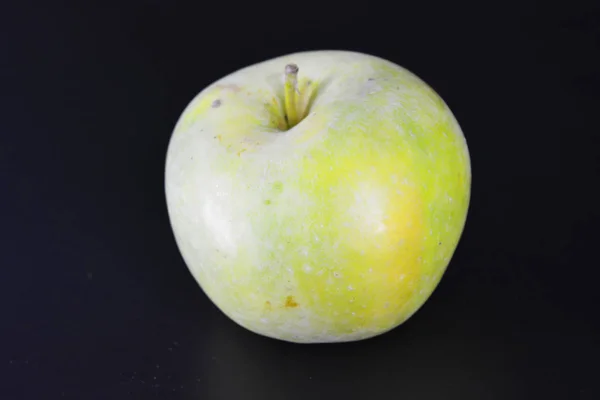 Large Bright Juicy Green Yellow Apple Varieties Renet Simirenko Located — 스톡 사진