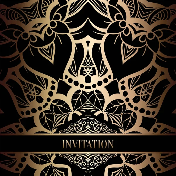 ダマスク織の背景を持つヴィンテージ バロック式結婚式招待状テンプレートです。結婚式の伝統装飾。ブラックとゴールドのベクトル図 — ストックベクタ