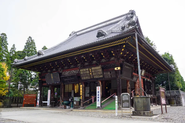 成岛市成岛寺附属于成岛市成岛园 是成岛市一个大名鼎鼎的佛寺建筑群 始建于940年 每一个转弯抹角的场景的辉煌 提供了一个无缝的混合的建筑 — 图库照片